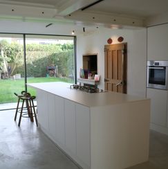 JG-white kitchen