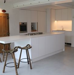 JG-white kitchen